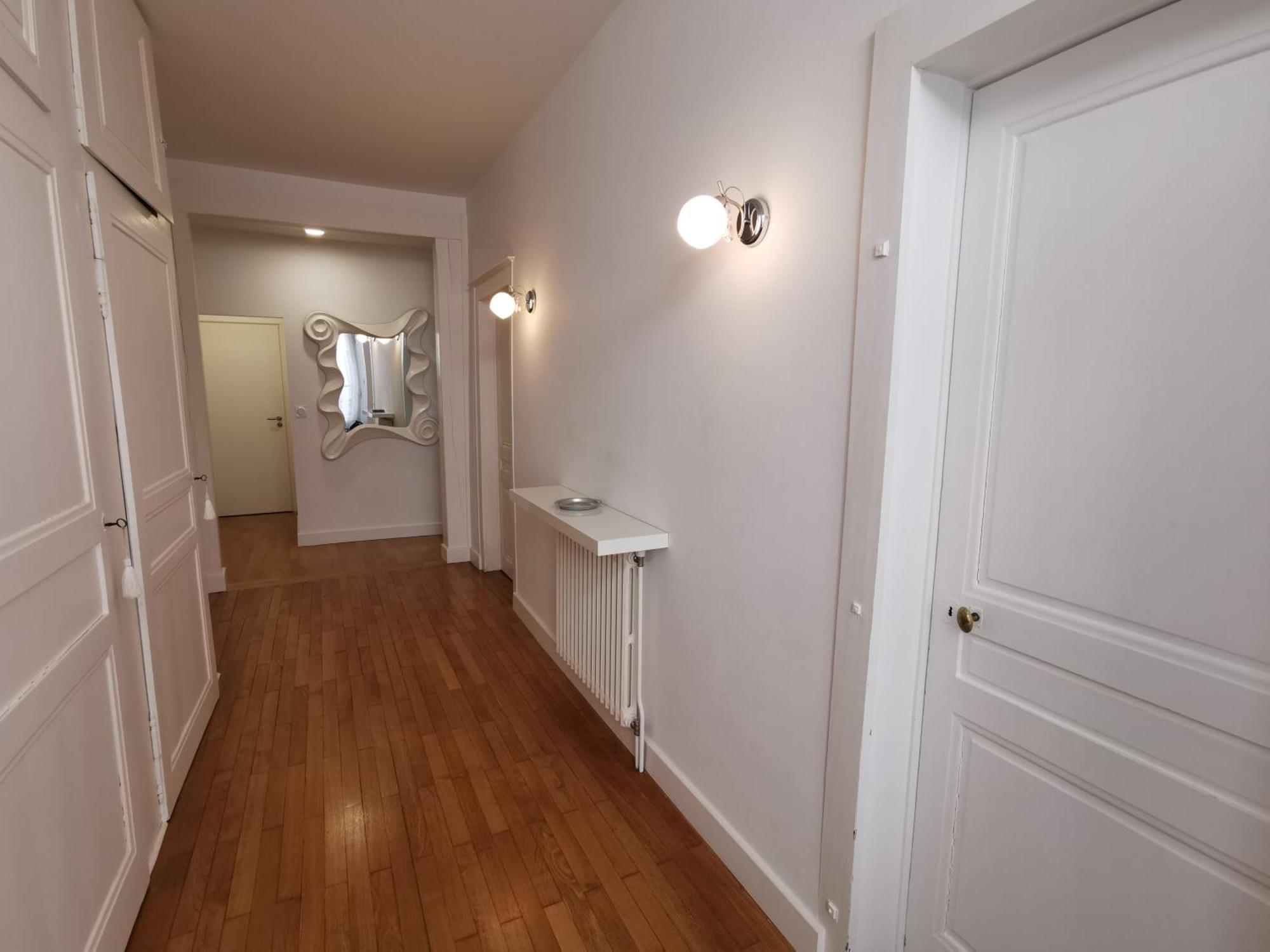 Appartement 3 Chambres Au Coeur Du Jura, Ideal Famille Сален-ле-Бен Экстерьер фото
